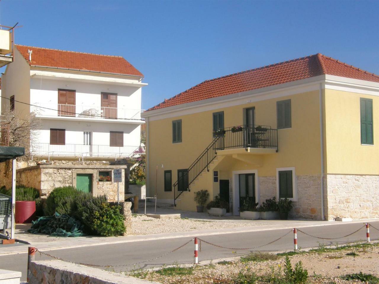 Apartments Guzela Primošten Εξωτερικό φωτογραφία