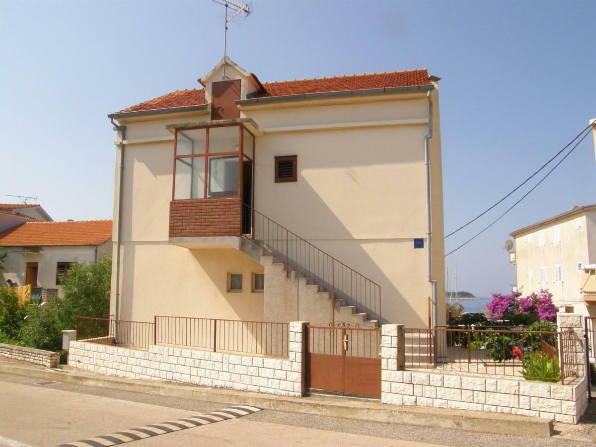 Apartments Guzela Primošten Εξωτερικό φωτογραφία