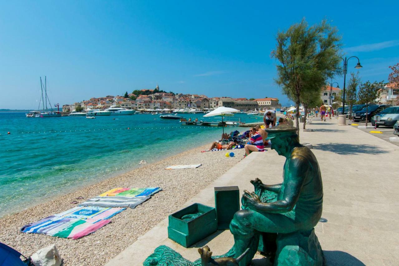Apartments Guzela Primošten Εξωτερικό φωτογραφία